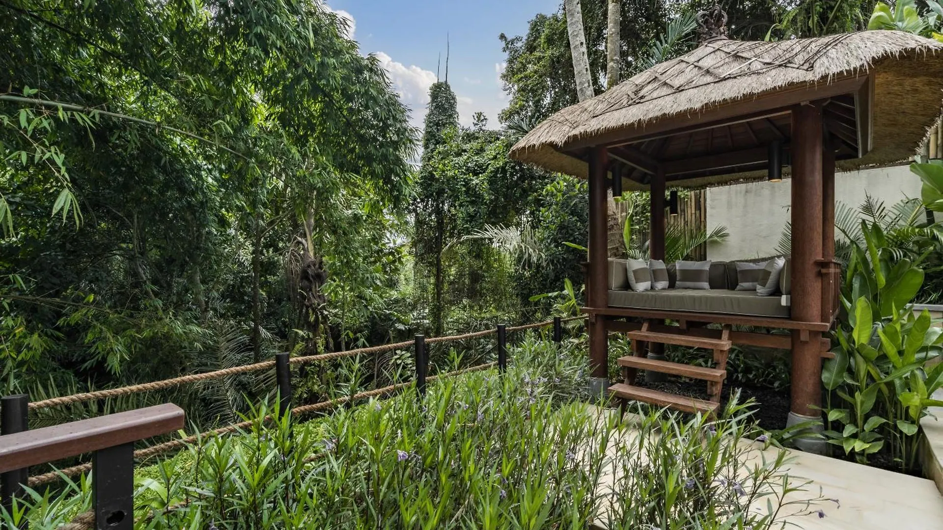 Villa Kemalasan By Balisuperhost 우붓